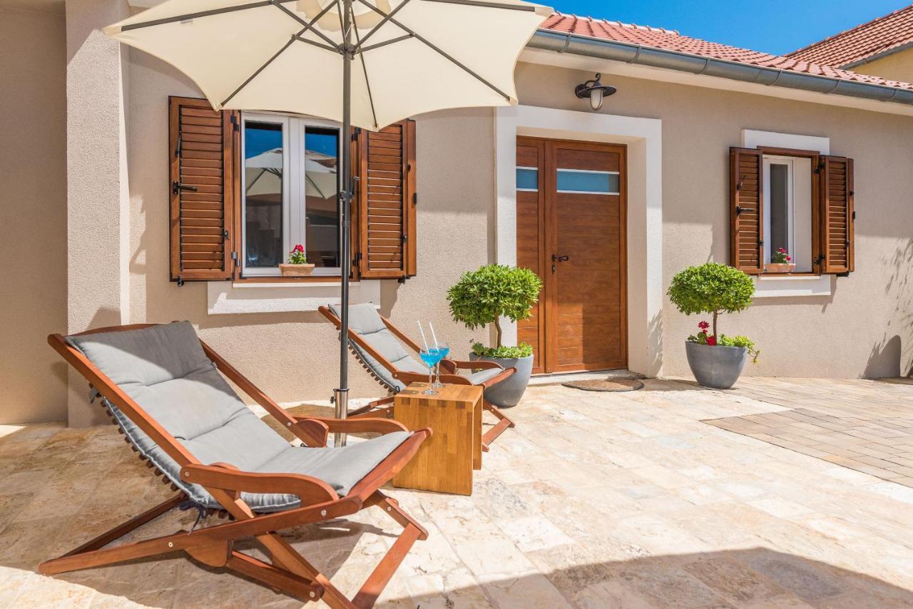 Holiday Home Lukica بريفلاكا المظهر الخارجي الصورة