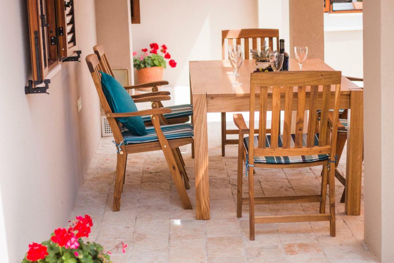 Holiday Home Lukica بريفلاكا المظهر الخارجي الصورة