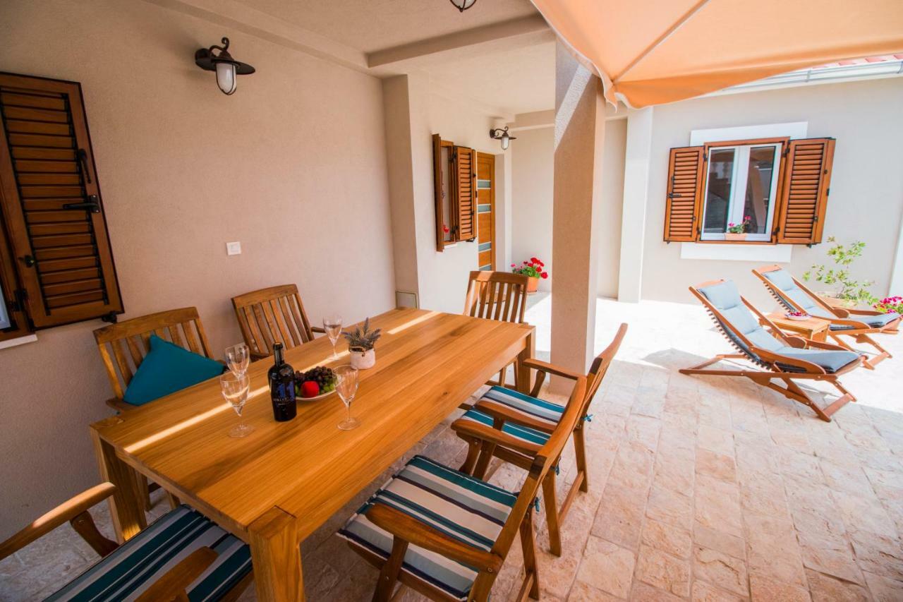 Holiday Home Lukica بريفلاكا المظهر الخارجي الصورة